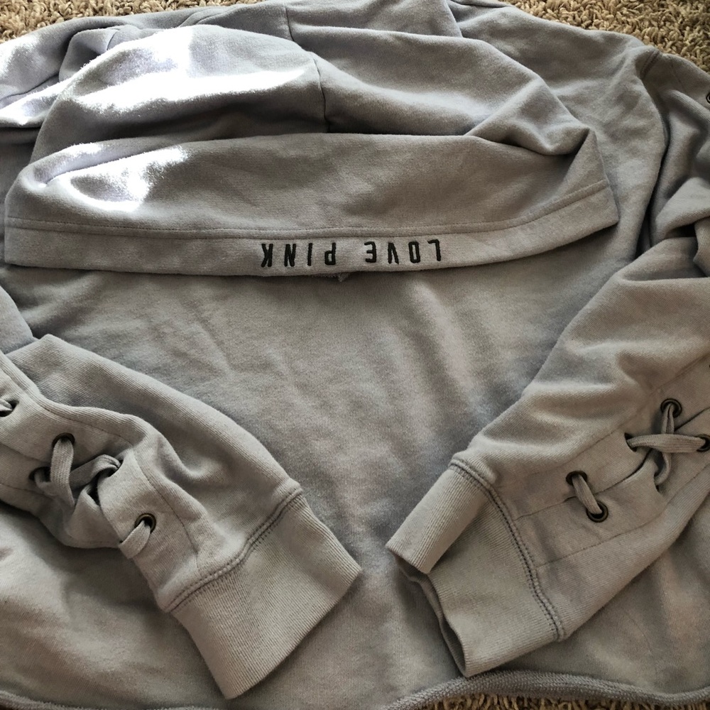 VS PINK lavender lace sleeve crop top!